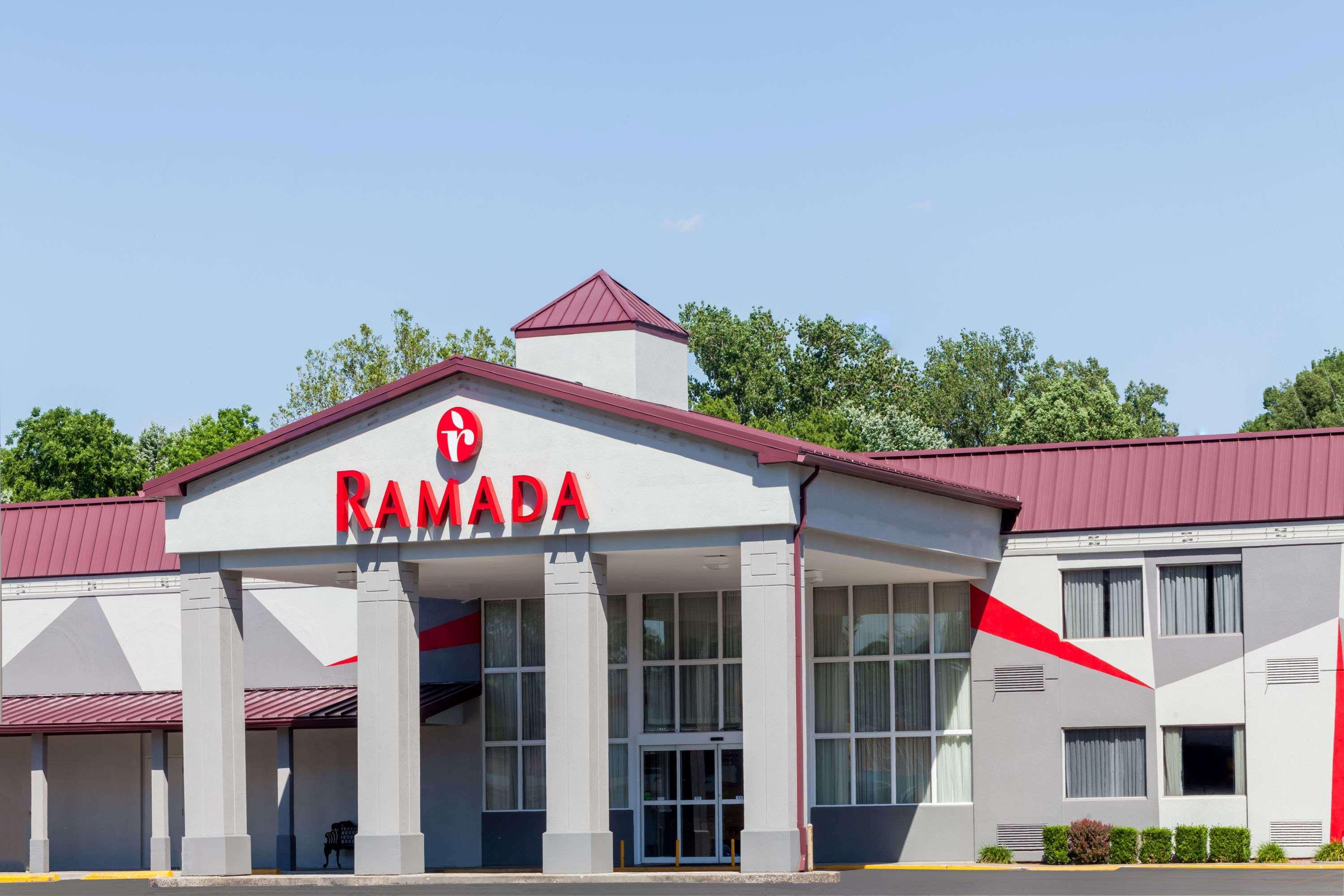Ramada by Wyndham Henderson/Evansville Exteriör bild